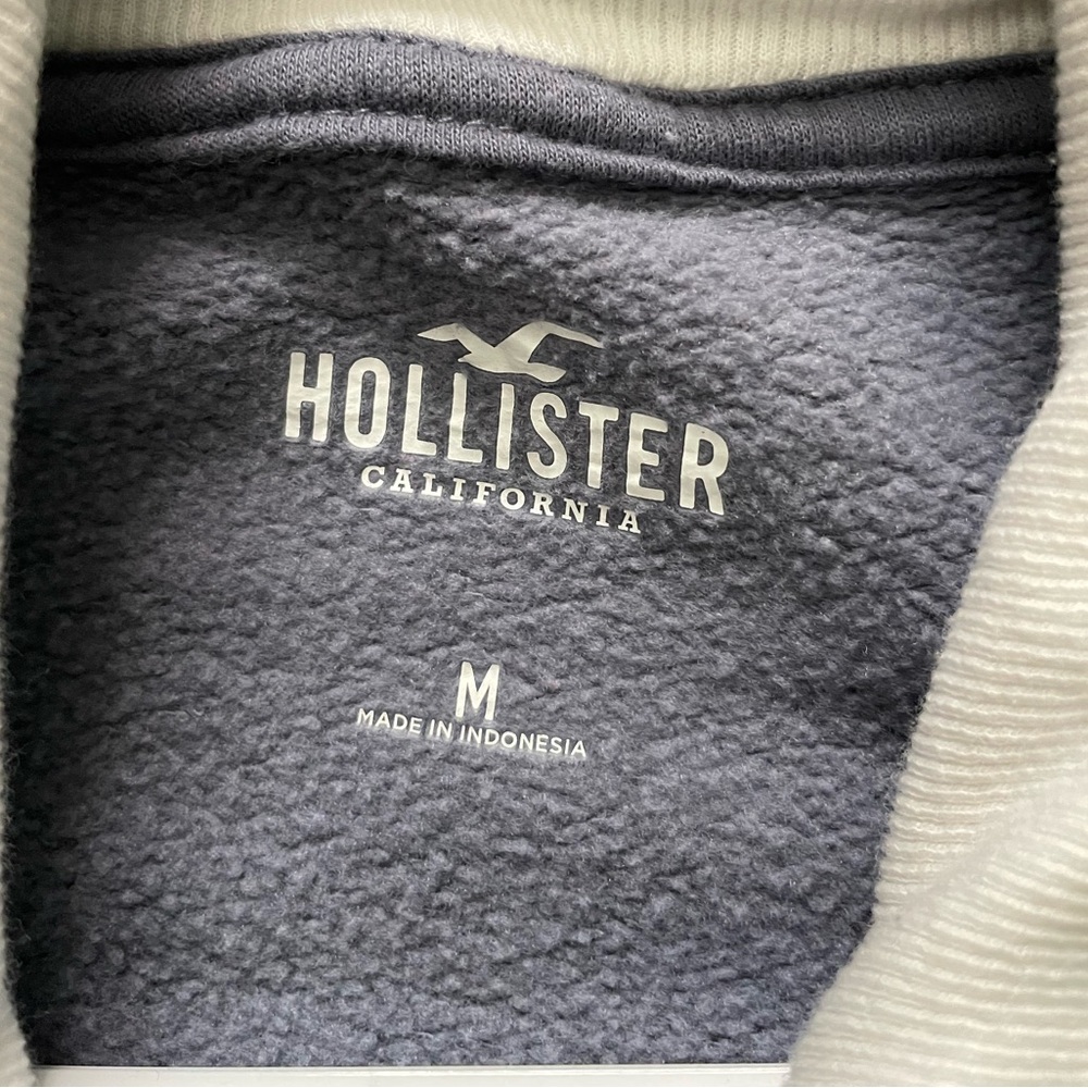 Hollister Cropped Blue Crew Neck Sweater - Picture 3 of 3